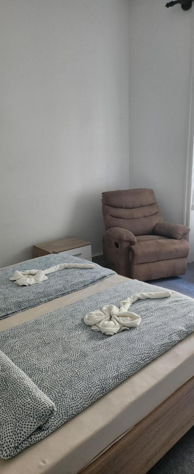 Rom Apartman Budapeszt Zewnętrze zdjęcie