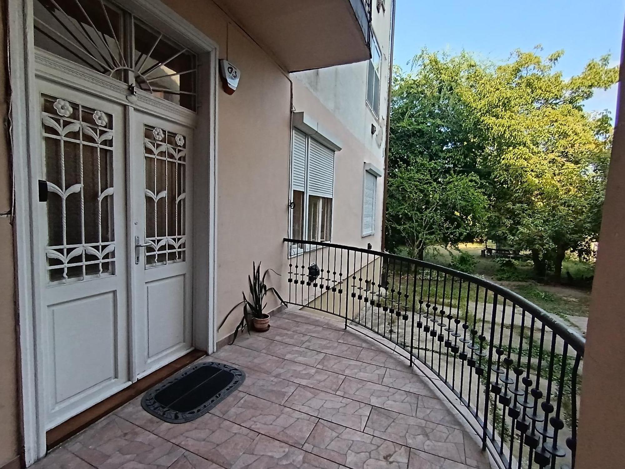 Rom Apartman Budapeszt Zewnętrze zdjęcie